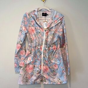 Boohoo Size 4 Floral Print Festival Mac Lightweight Rain Jacket New with tags